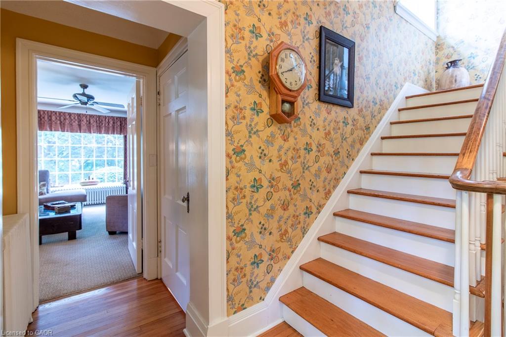 312 Nelson Street W Property Photo 27