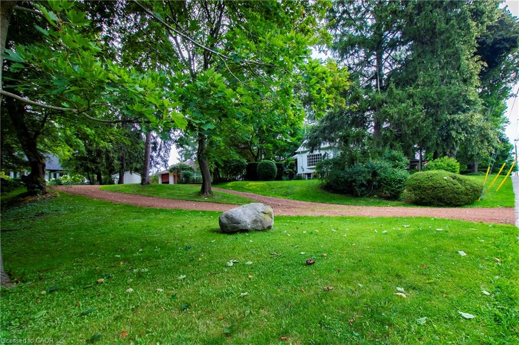 312 Nelson Street W Property Photo 40