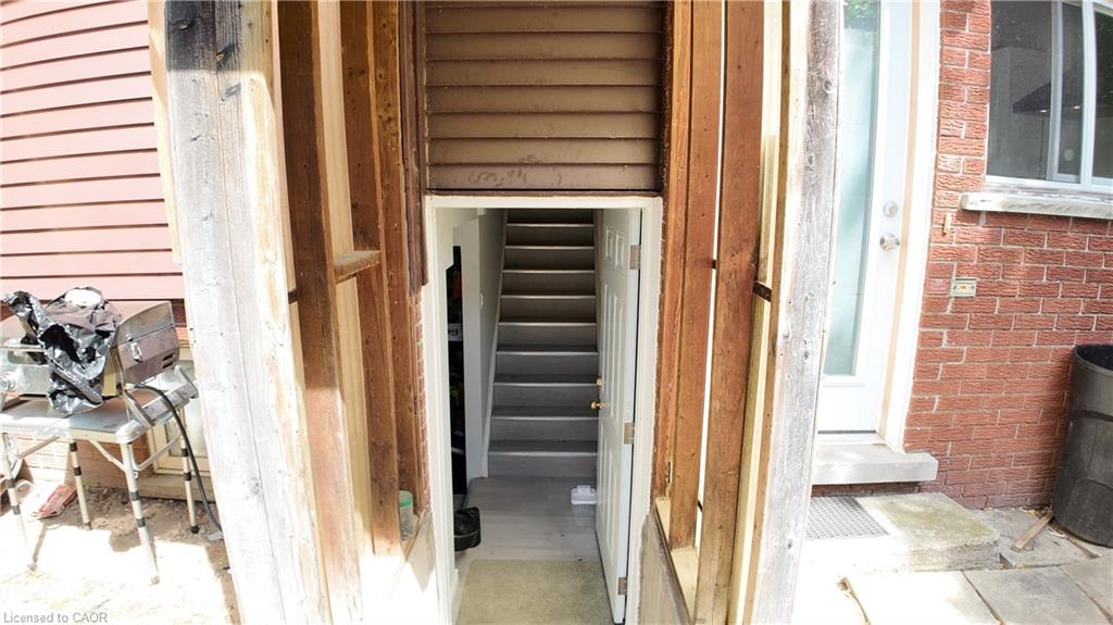 379 Holly Street Property Photo 4