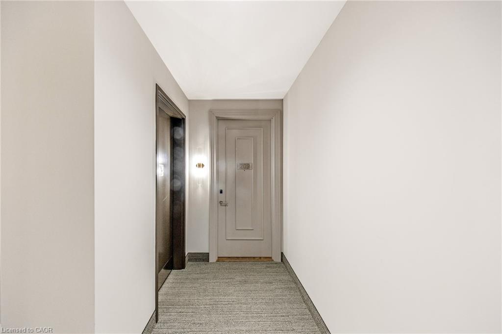 209-73 Arthur Street S Property Photo 7