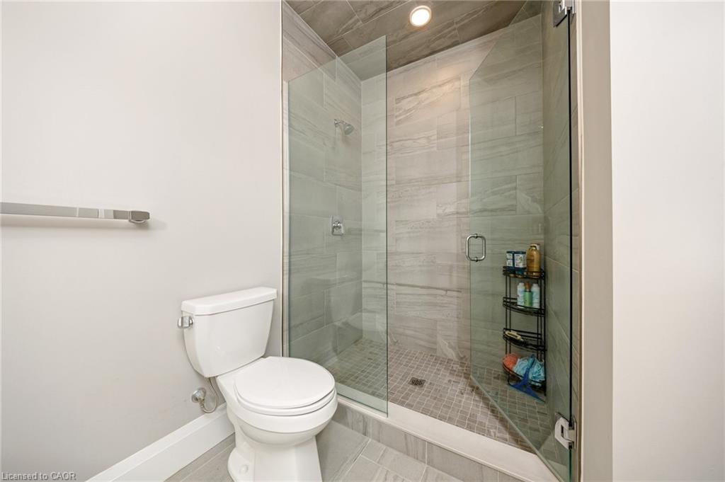 209-73 Arthur Street S Property Photo 25