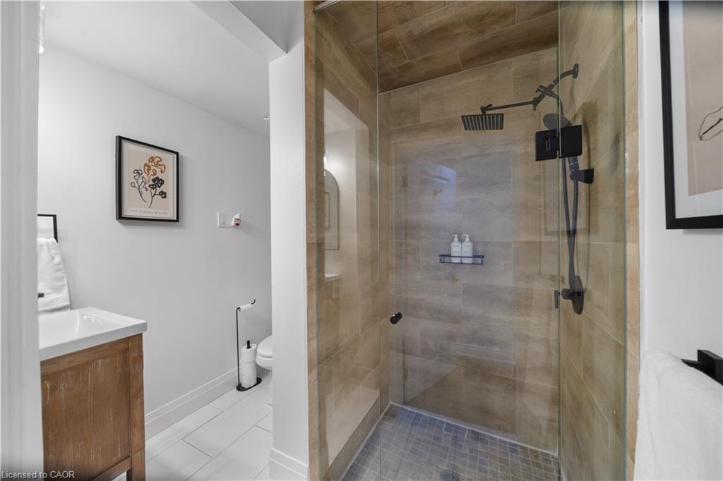 36 Mississauga Road N Property Photo 17