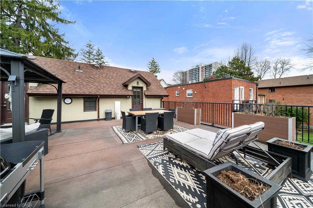 36 Mississauga Road N Property Photo 26