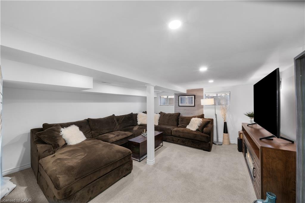 36 Mississauga Road N Property Photo 27