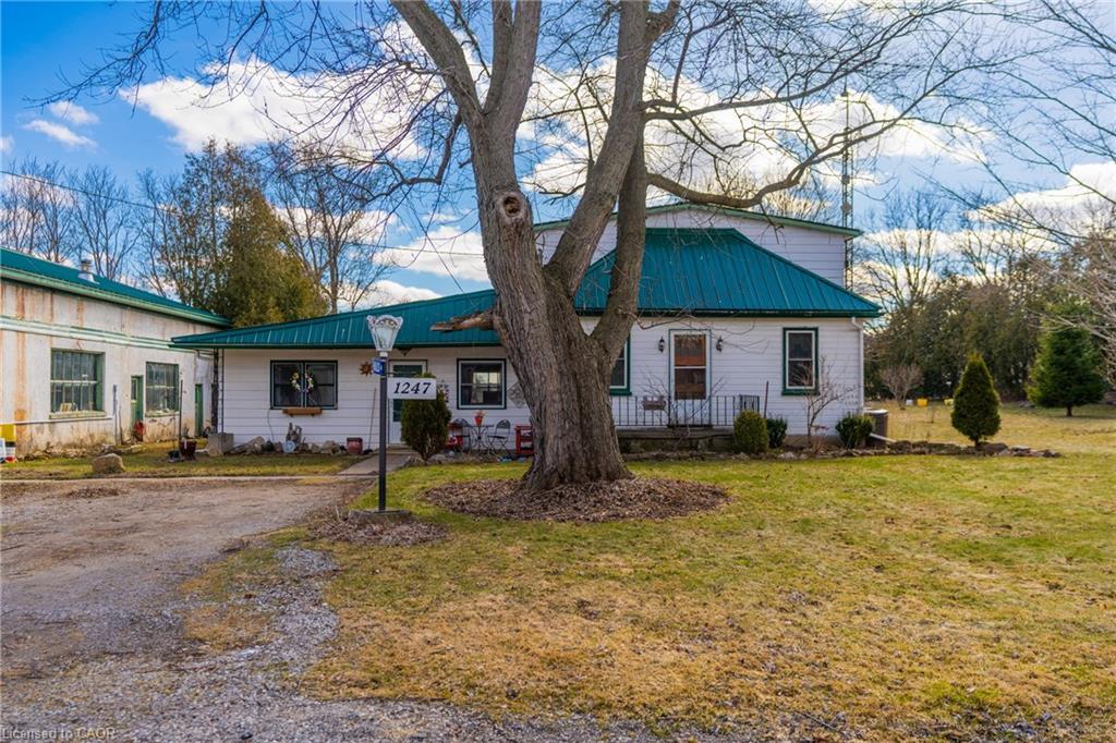 1247 Old Highway 8 Property Photo 3