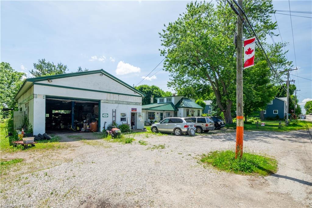 1247 Old Highway 8 Property Photo 5