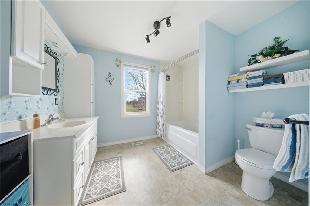 1247 Old Highway 8 Property Photo 17