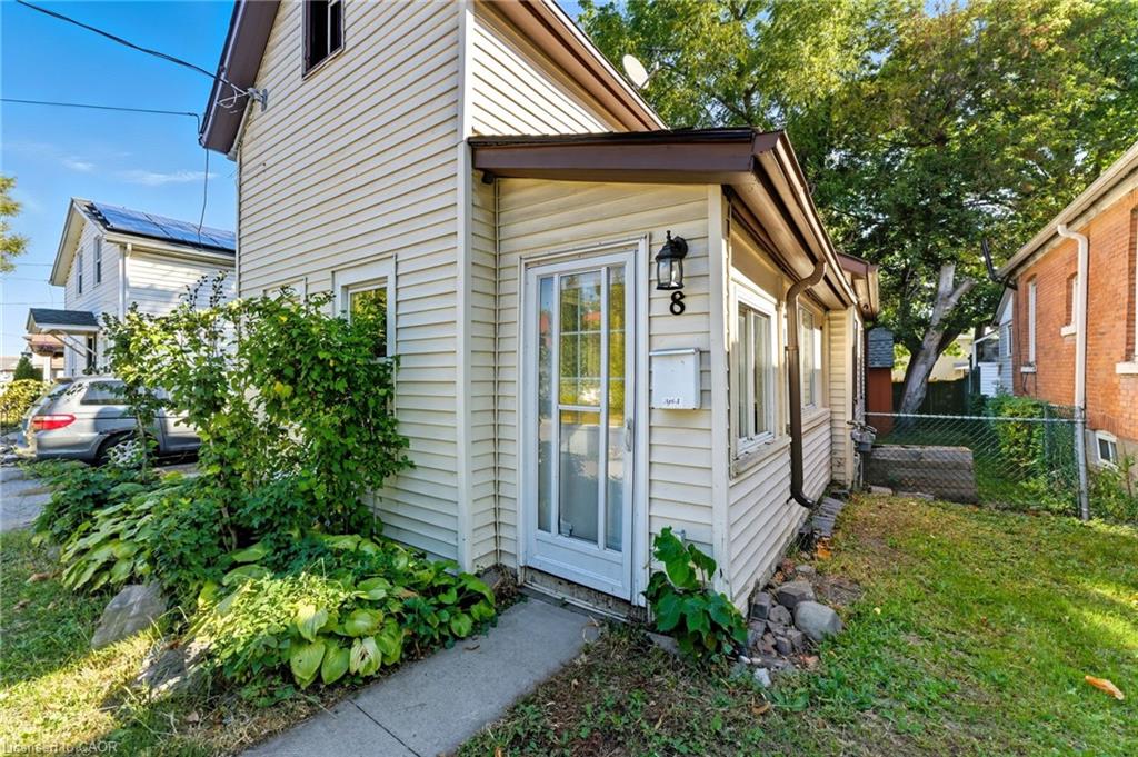 8 Tasker Street Property Photo 3