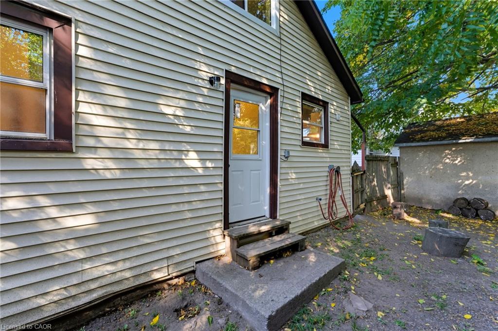 8 Tasker Street Property Photo 11