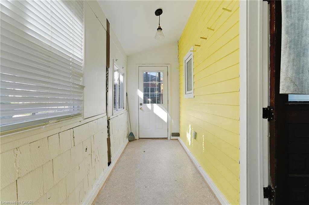 8 Tasker Street Property Photo 4