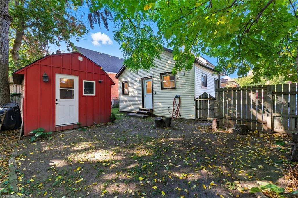 8 Tasker Street Property Photo 20