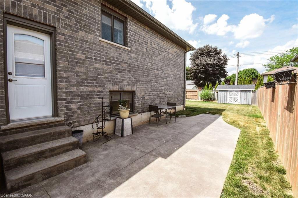 295 Courtland Street Property Photo 33