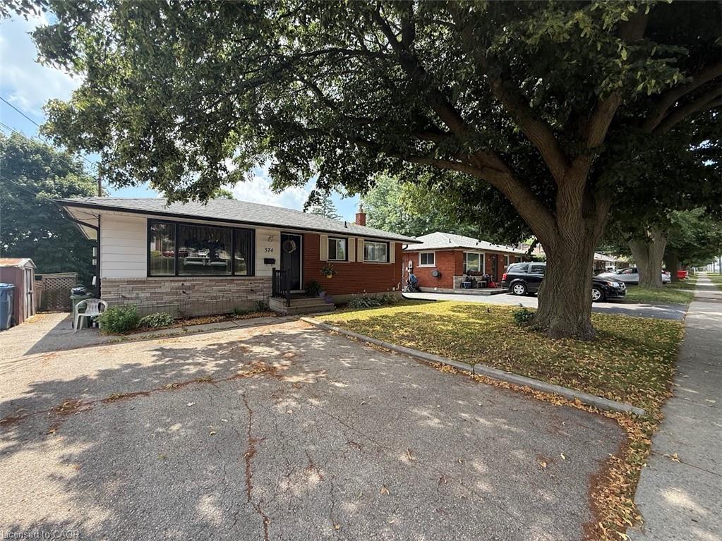 374 Victoria Road N Property Photo 3
