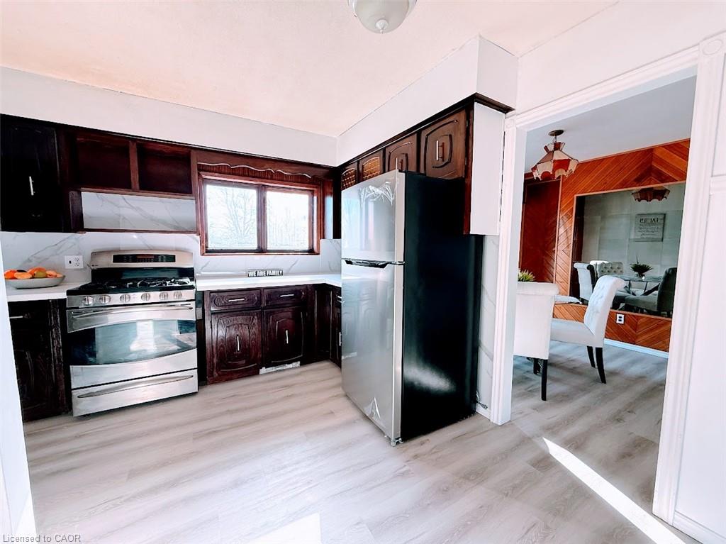 374 Victoria Road N Property Photo 18