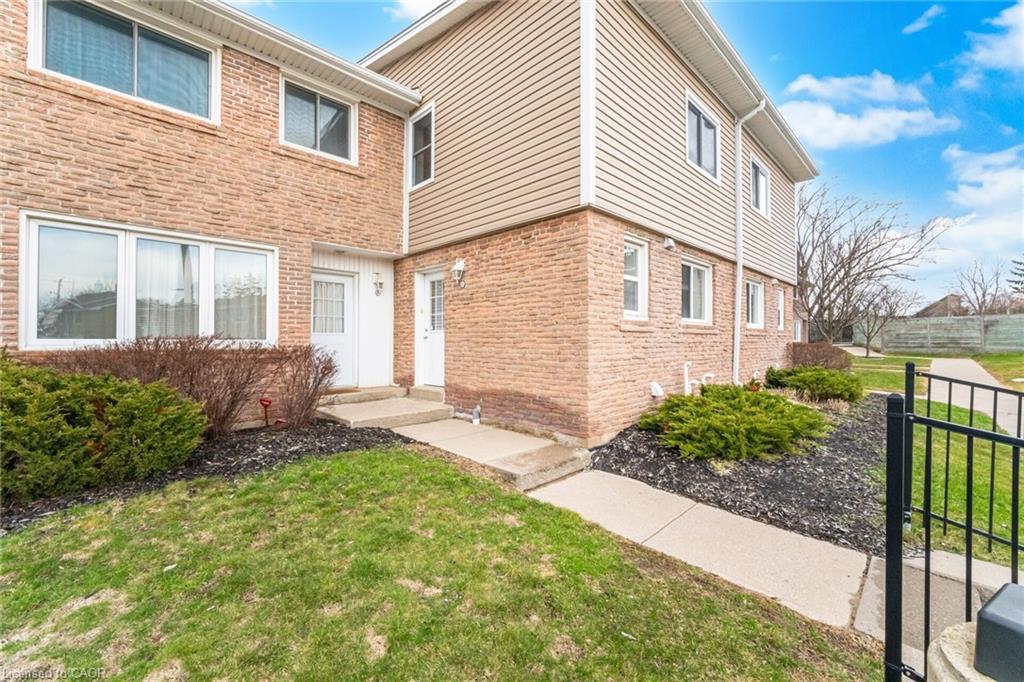 20-50 Westmount Road W Property Photo 1