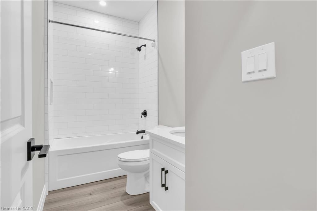 22-29 Weymouth Street Property Photo 6
