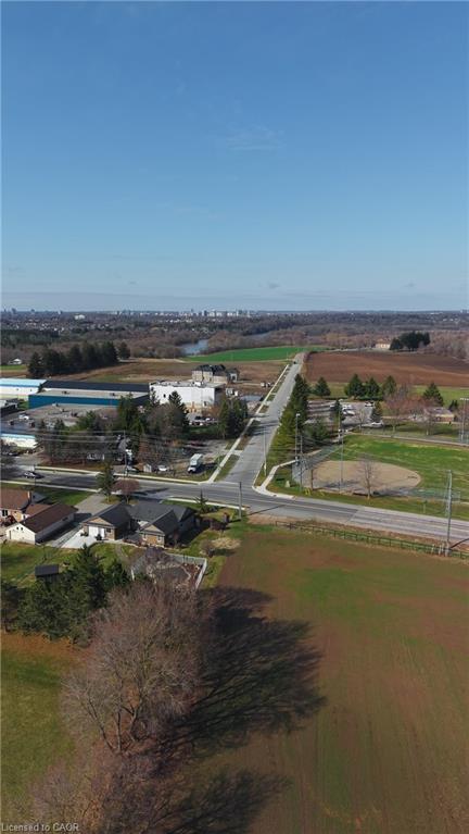 1070 Snyders Flats Road Property Photo 10