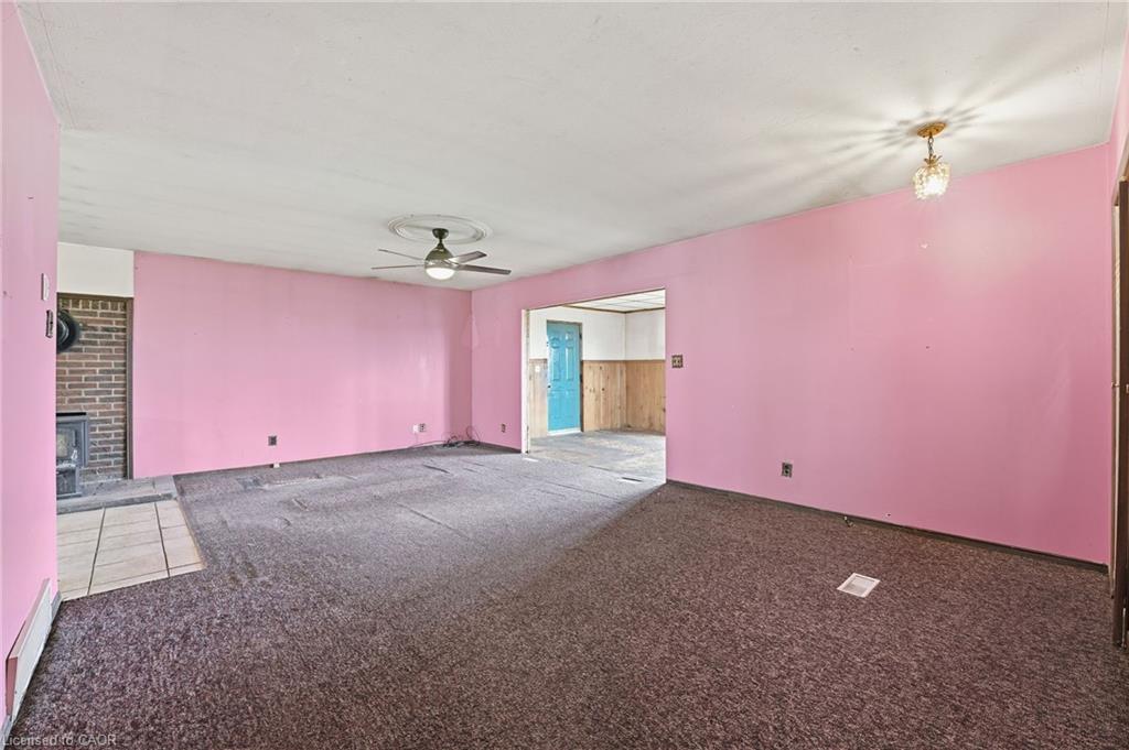 2091 6th Concession Road W Property Photo 5