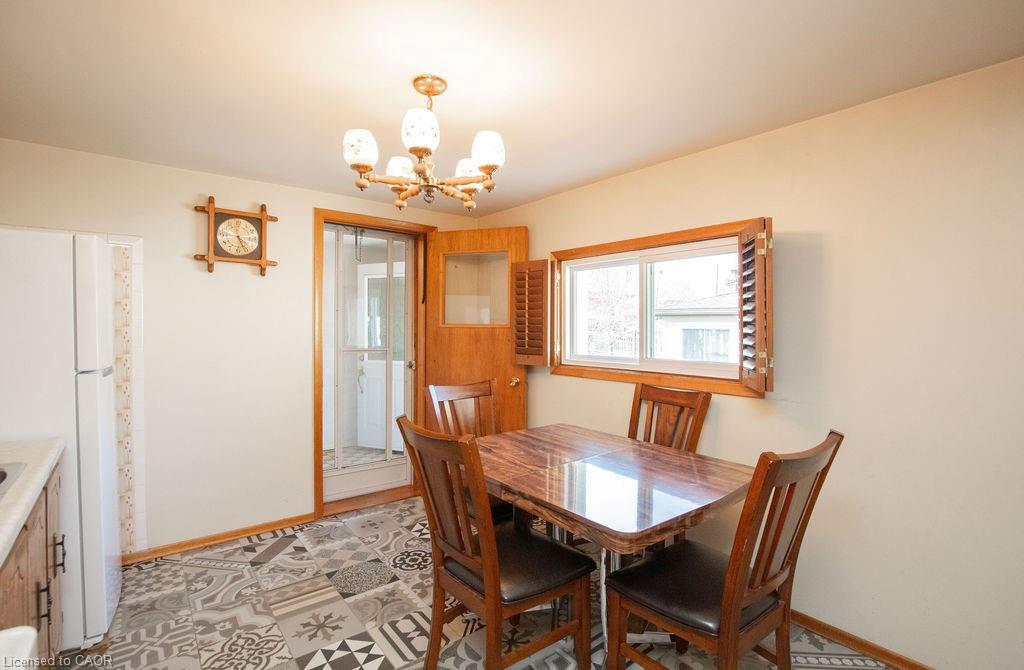 91 Pearl Street N Property Photo 9