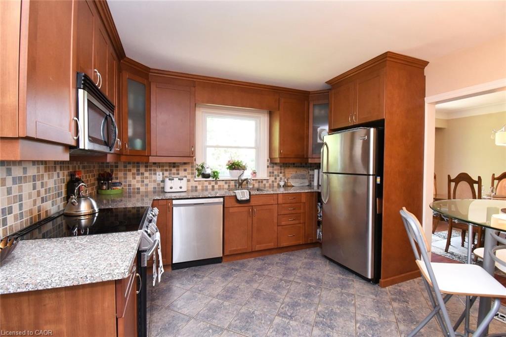 33 Burwell Avenue Property Photo 11