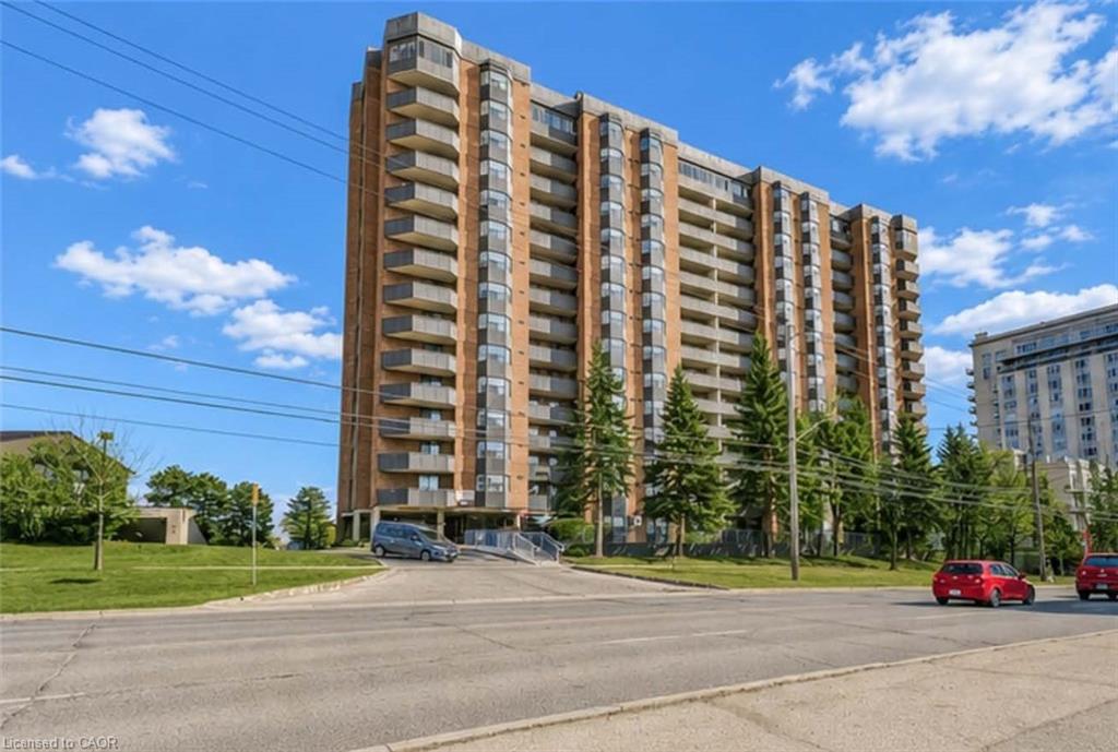 804-3845 Lakeshore Boulevard W