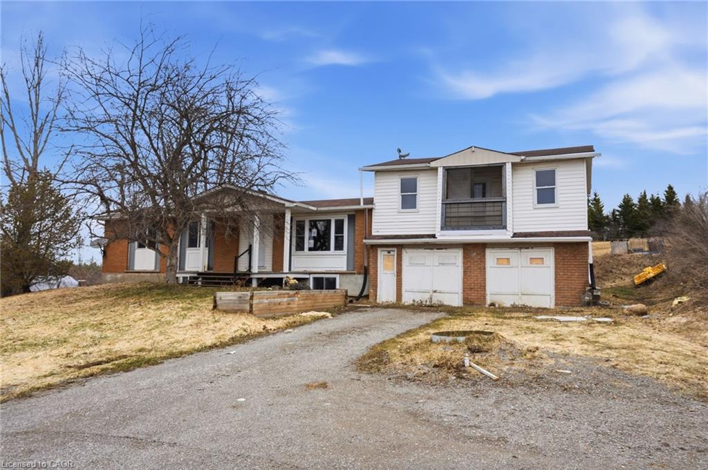 692 Emily Park Road Property Photo 3