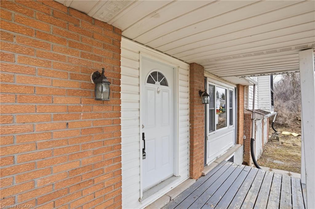 692 Emily Park Road Property Photo 4
