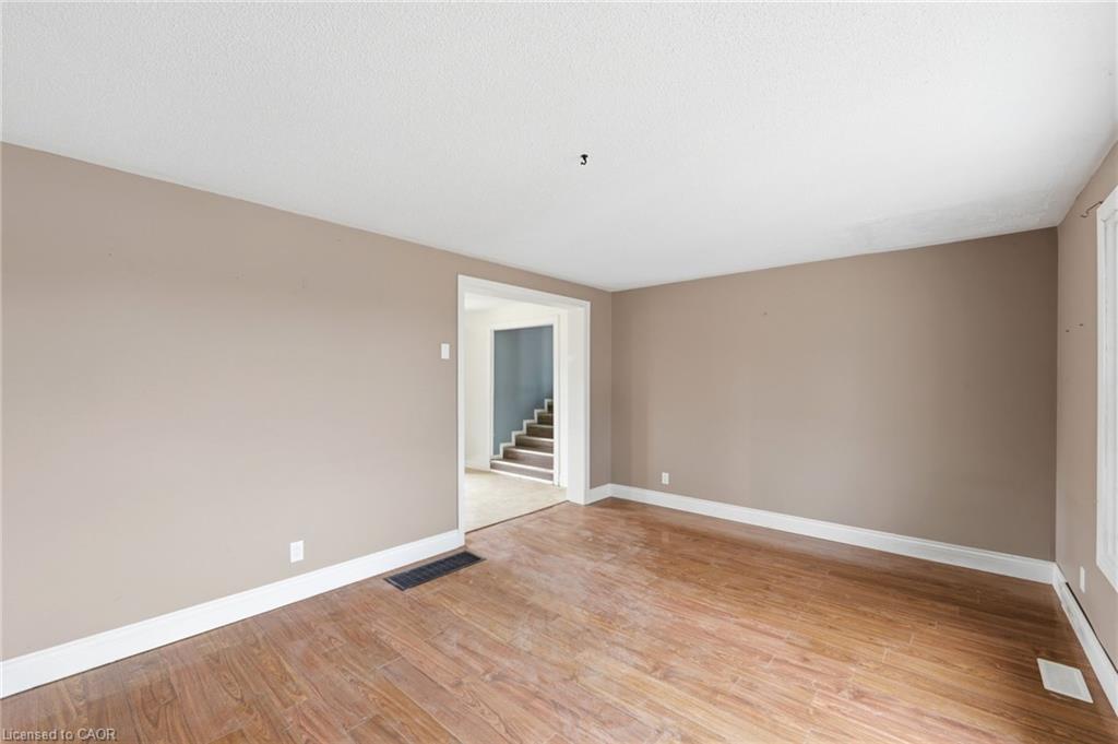 692 Emily Park Road Property Photo 7