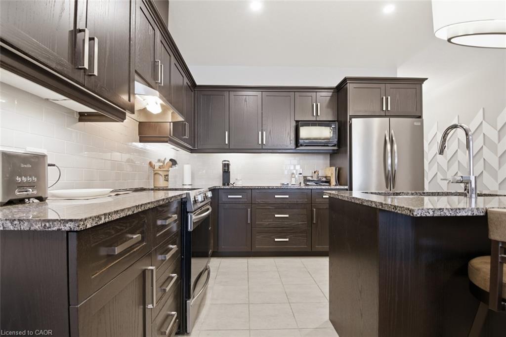 18 Borden Trail Property Photo 10