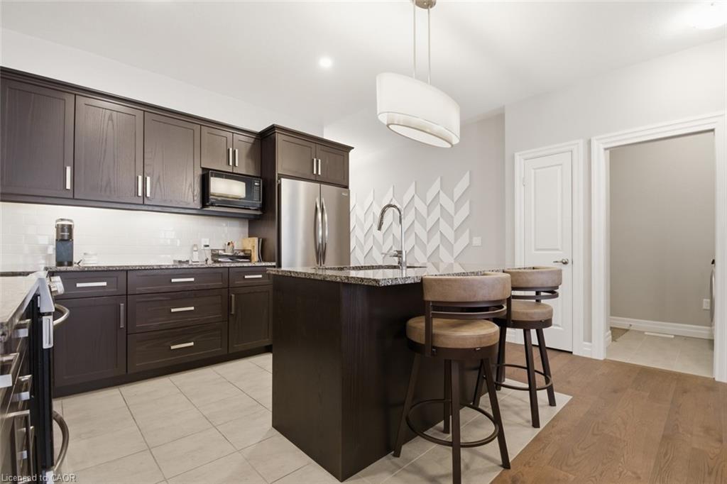 18 Borden Trail Property Photo 14