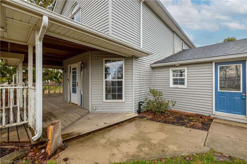 527 Bond Street Property Photo 4
