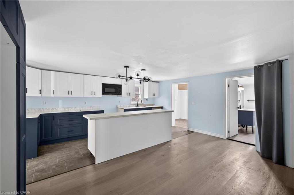 527 Bond Street Property Photo 11