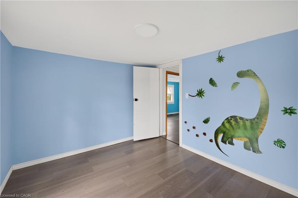 527 Bond Street Property Photo 15