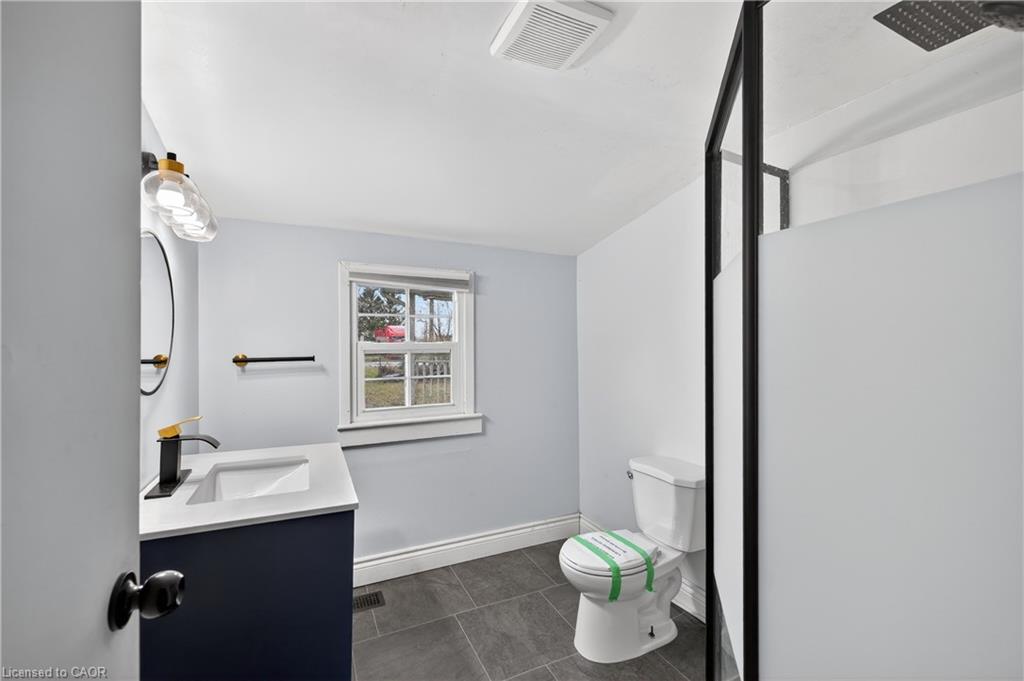 527 Bond Street Property Photo 22