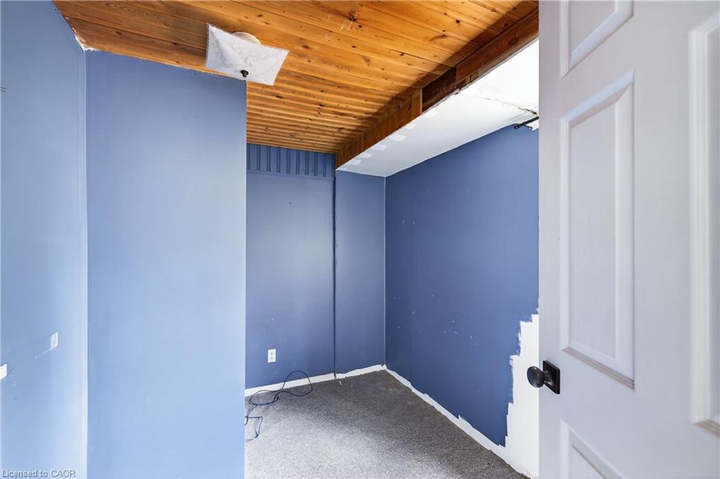 527 Bond Street Property Photo 25