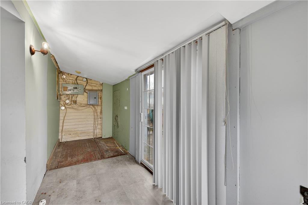 527 Bond Street Property Photo 27