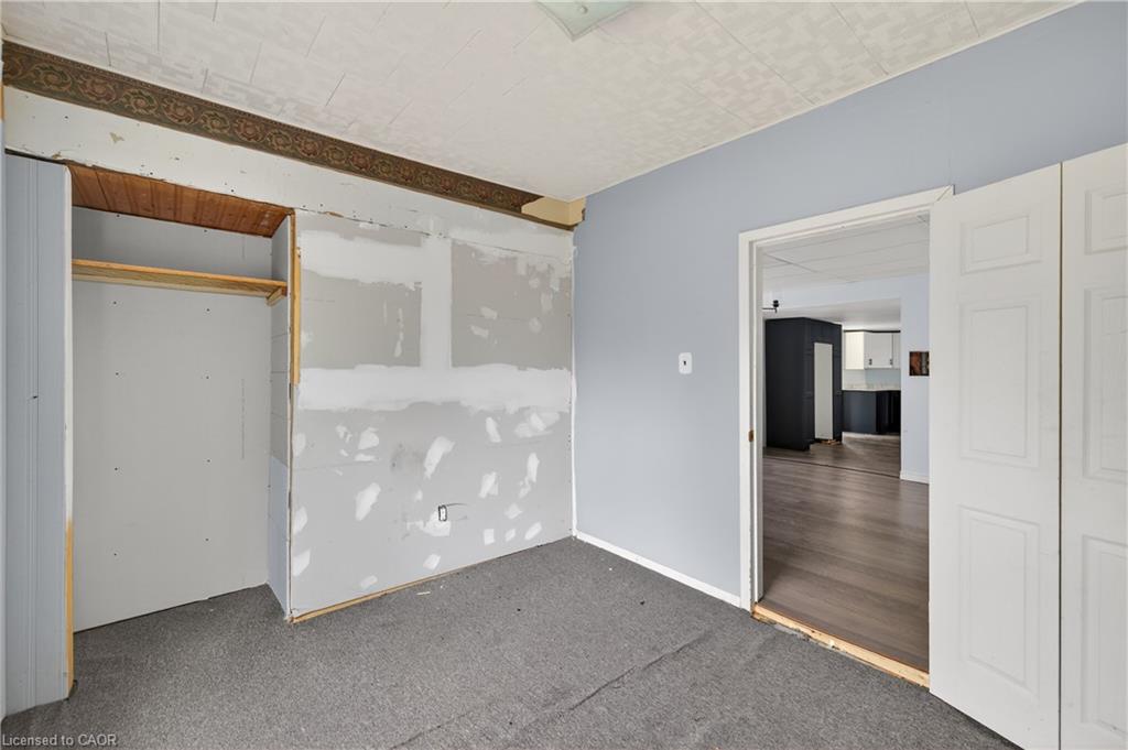 527 Bond Street Property Photo 28