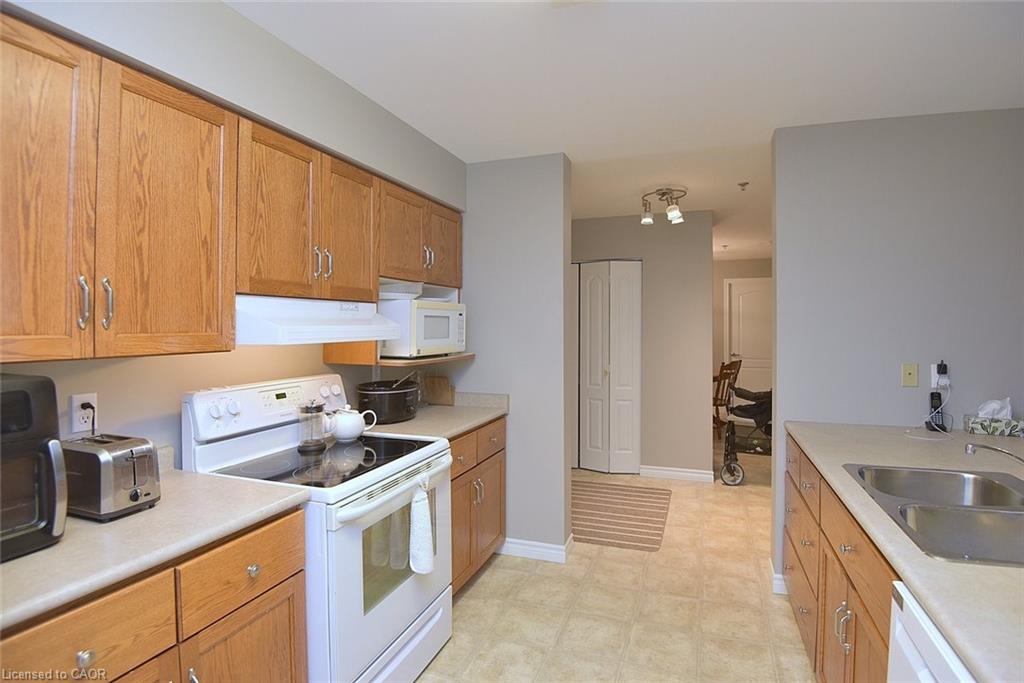 214-317 Lock Street Property Photo 13