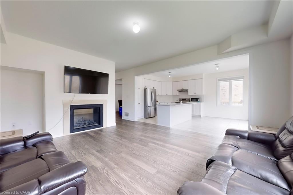 630 Lemay Grove Property Photo 6