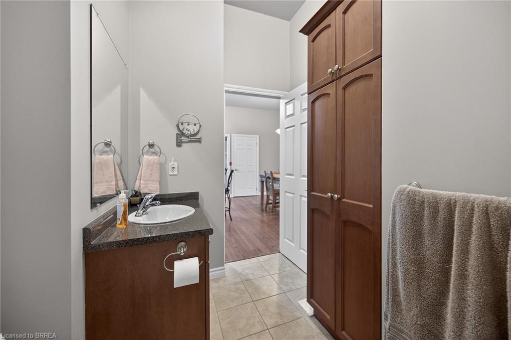 405-140 West River Street Property Photo 22