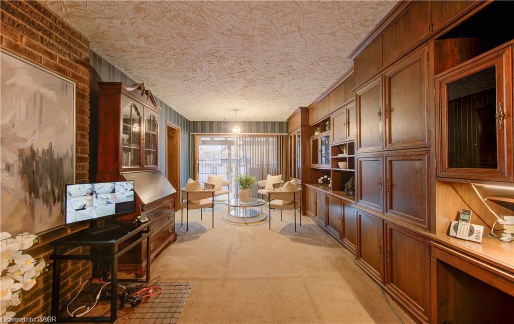 48 Dupont Street Property Photo 10