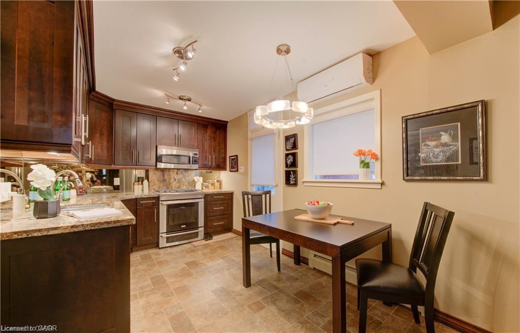 48 Dupont Street Property Photo 14
