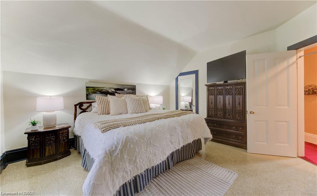 48 Dupont Street Property Photo 20
