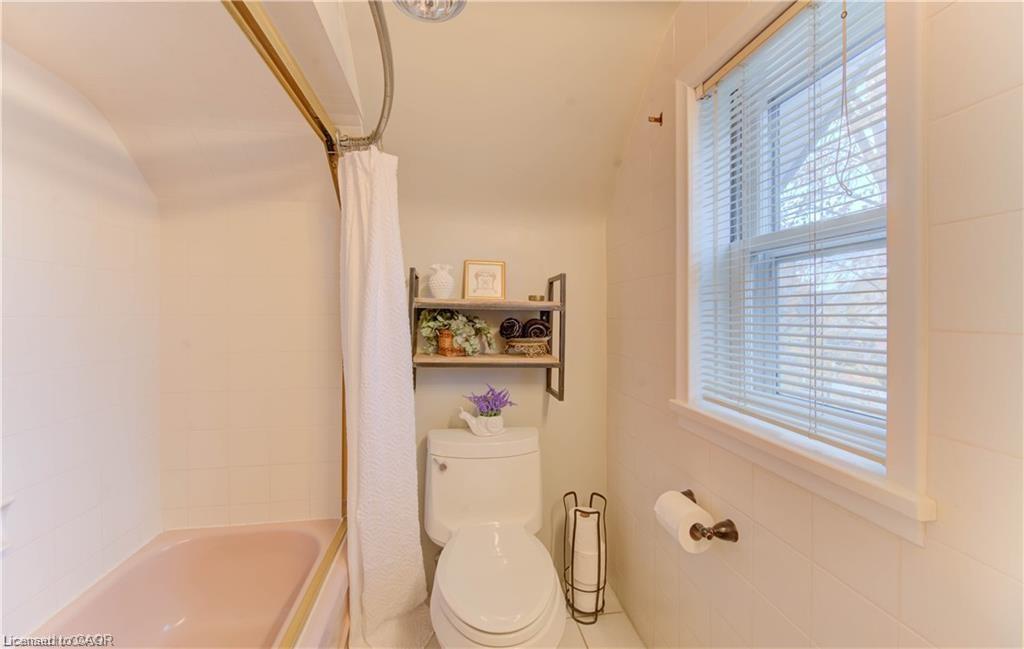 48 Dupont Street Property Photo 21