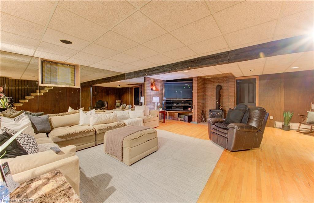 48 Dupont Street Property Photo 24