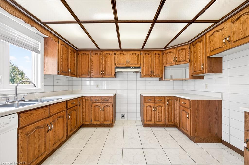 27 Trieste Place Property Photo 7