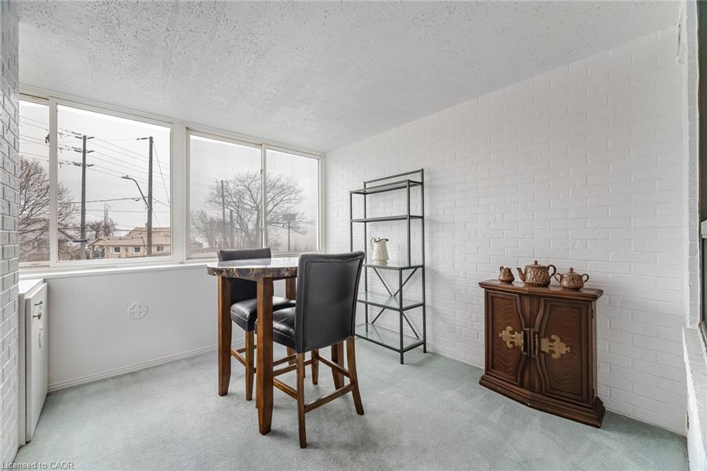 201-166 Mountain Park Avenue Property Photo 15