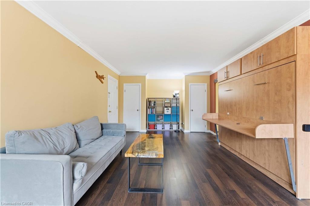 23-231 Macnab Street S Property Photo 4