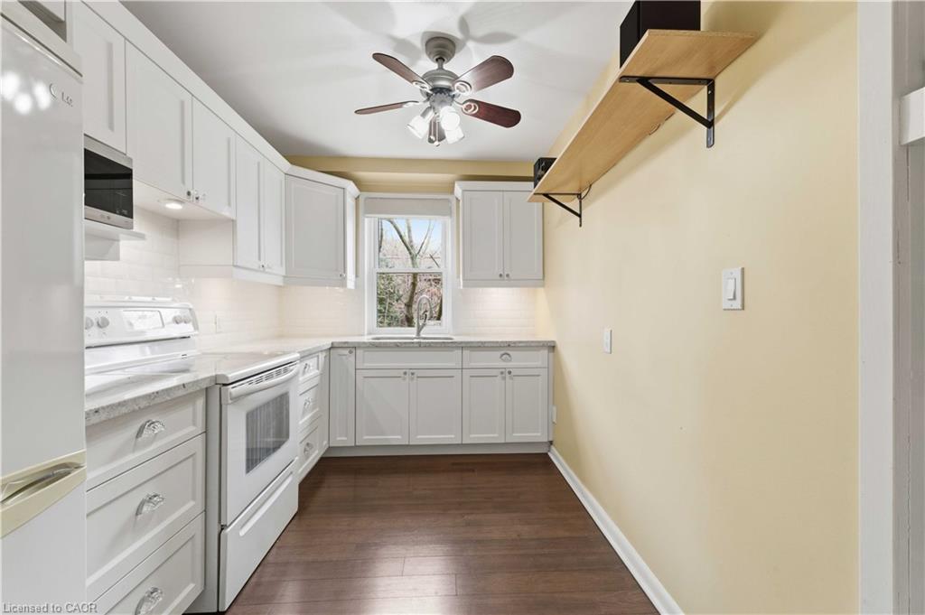 23-231 Macnab Street S Property Photo 8