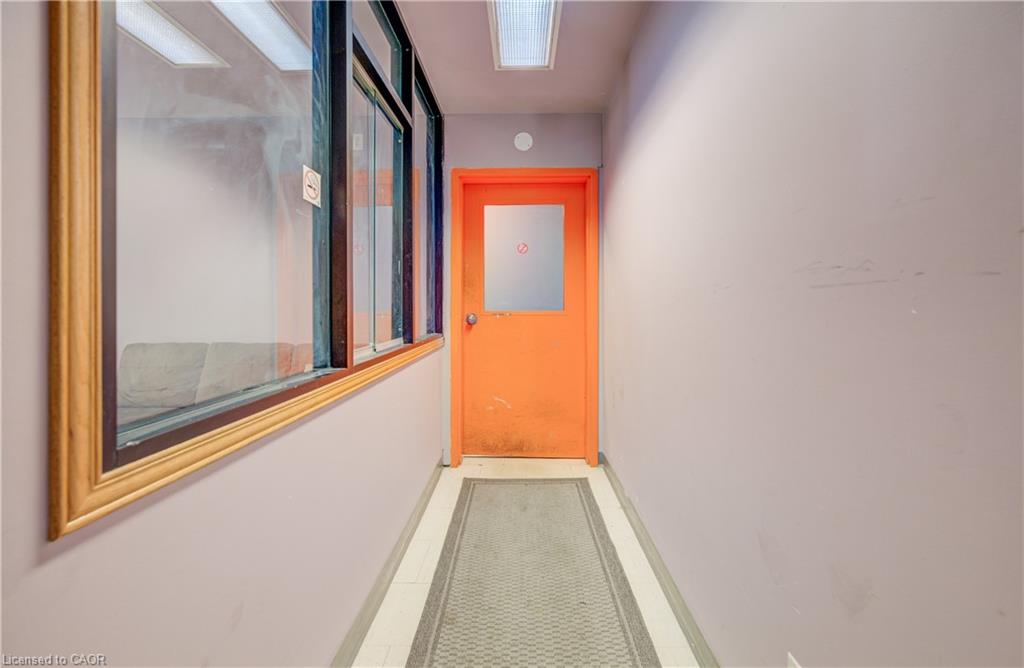 150 Victoria Street N Property Photo 7